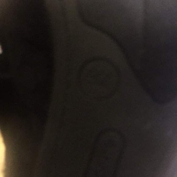 LC Faux Ruffled Suede Sandals Anna 9M - Picture 3 of 7